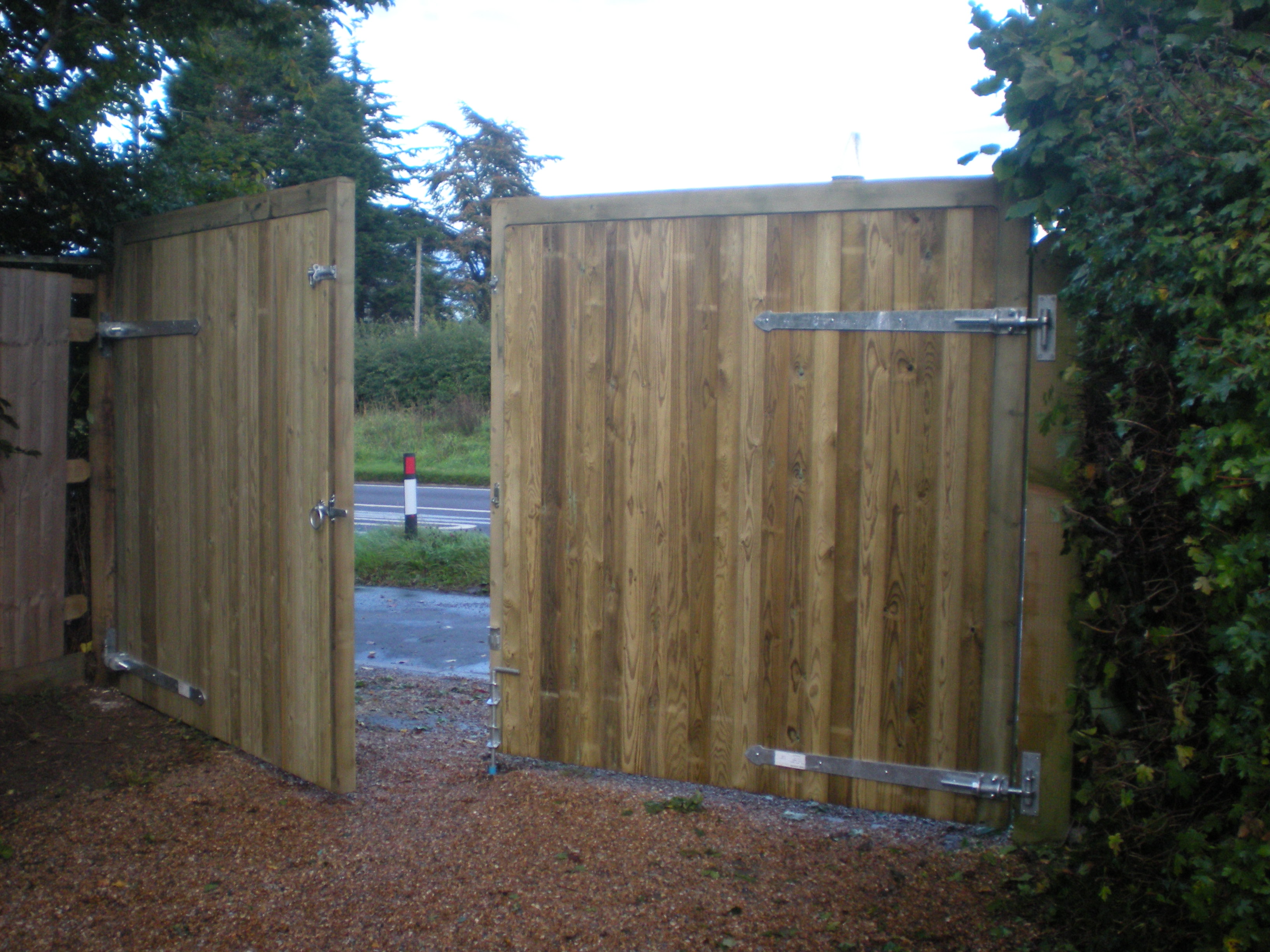 Close board gate - residential